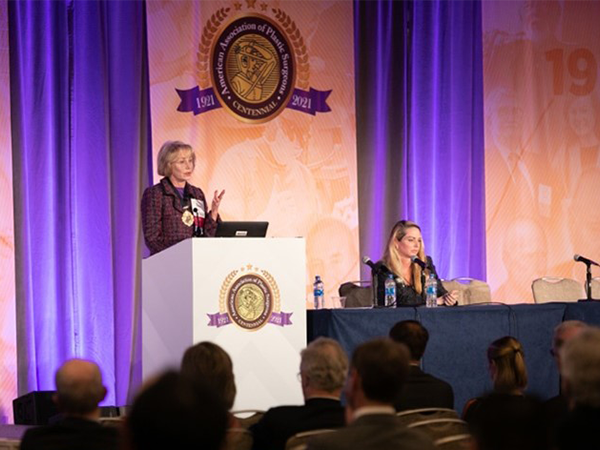 Plastic Surgeon Dr. Linda Phillips presenting at the American Association of Plastic Surgeons on