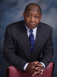adj_Faculty-Lindsey